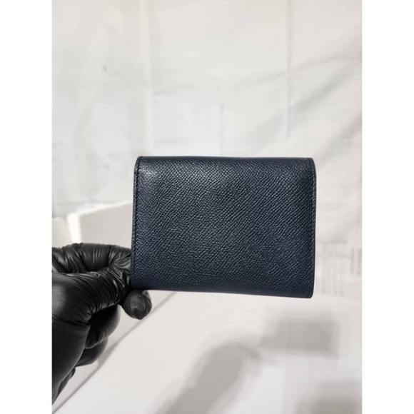 Authentic CELINE Grained Calfskin Small Trotteur Multifunction Flap Wallet Navy - Picture 3 of 11